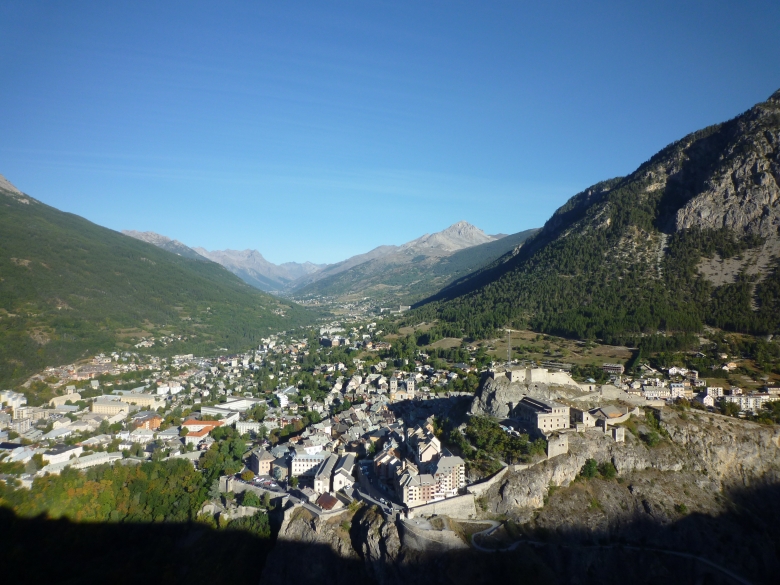 Heritage and financial experts from Europa Nostra and the EIB Institute discussed the restoration and redevelopment strategies for Vauban’s fortifications in Briançon with local and national entities. Photo: Courtesy of Réseau Vauban
